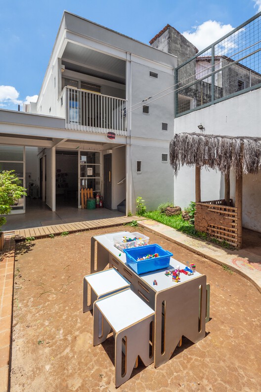 Escola do Bairro - Pavilhão 02 / Ateliê GR - Fotografia de Exterior, Balcão, Aido, Pátio