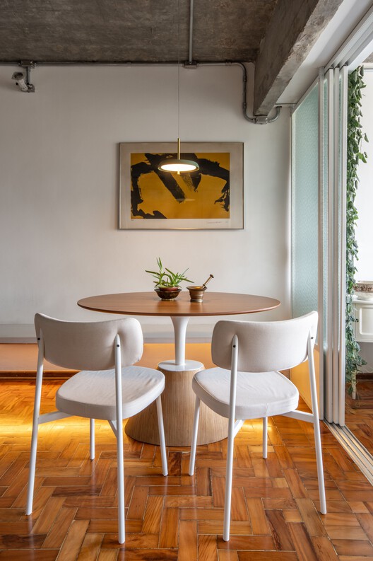 Apartment 210 / Inaê Negrão Architecture - Interior Photography, Dining room, Chair, Table, Wood, Lighting