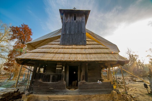 First Aid for Endangered Heritage: An Interview with Ambulance for Monuments First Aid for Endangered Heritage: An Interview with Ambulance for Monuments - Image 10 of 20