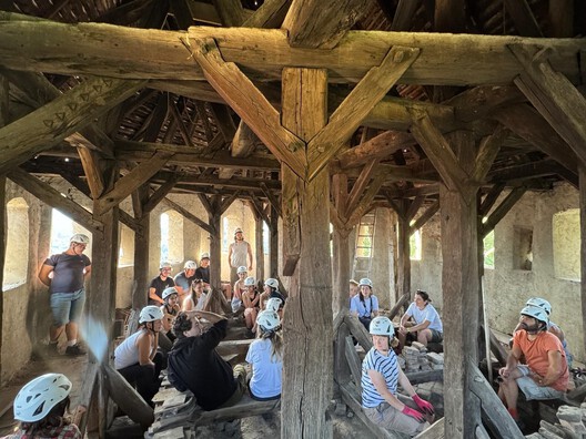 First Aid for Endangered Heritage: An Interview with Ambulance for Monuments First Aid for Endangered Heritage: An Interview with Ambulance for Monuments - Image 20 of 20