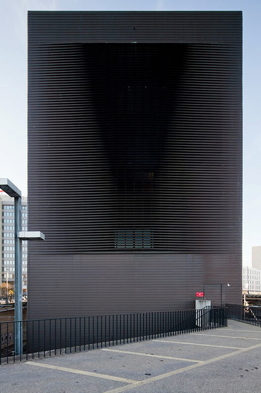 Rethinking Architecture at the Scale of Planetary Systems - Image 3 of 35