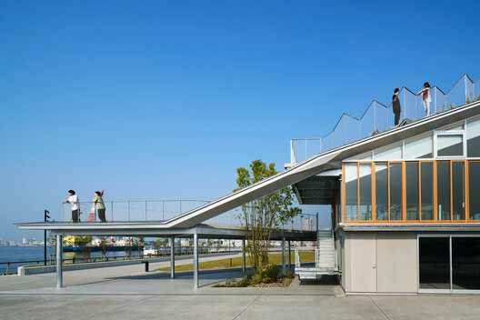 TOTTEI Green Hill / Tomohiro Hata Architect and Associates TOTTEI Green Hill / Tomohiro Hata Architect and Associates - Image 8 of 21