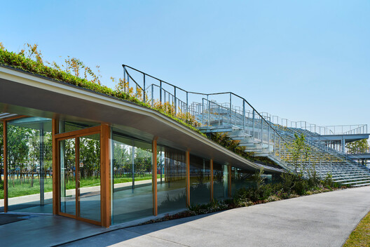 TOTTEI Green Hill / Tomohiro Hata Architect and Associates TOTTEI Green Hill / Tomohiro Hata Architect and Associates - Image 7 of 21