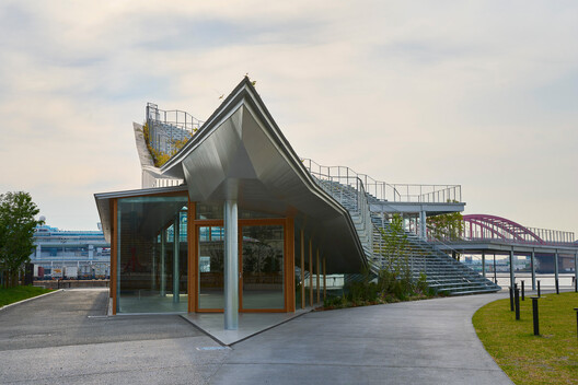 TOTTEI Green Hill / Tomohiro Hata Architect and Associates TOTTEI Green Hill / Tomohiro Hata Architect and Associates - Image 16 of 21