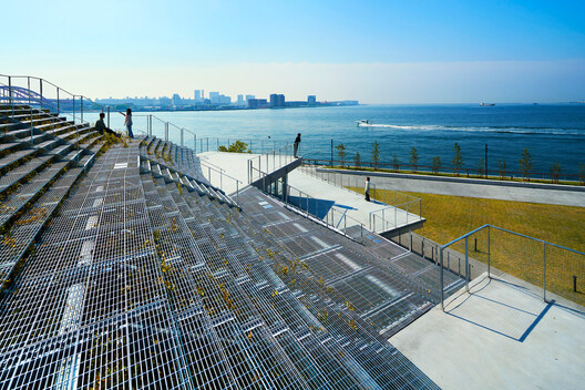 TOTTEI Green Hill / Tomohiro Hata Architect and Associates TOTTEI Green Hill / Tomohiro Hata Architect and Associates - Image 14 of 21