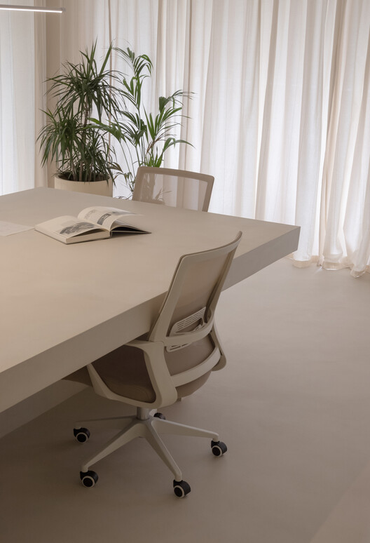 Unwhite Office / brenzo - Interior Photography, Wood, Chair