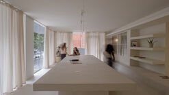 Unwhite Office / brenzo