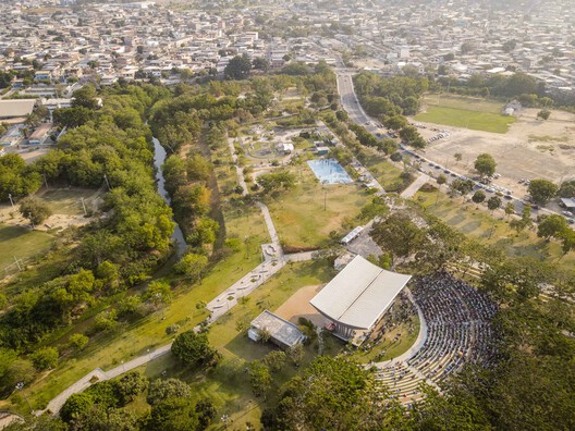 Las Vegas Park / Gustavo González Galarza - Exterior Photography, Aerial View Photography