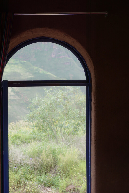 Rural Housing and Lodging – Dormis Donata / Taller MACAA (Misión de Arquitectura, Construcción y Arte en los Andes) - Interior Photography, Arch, Glass