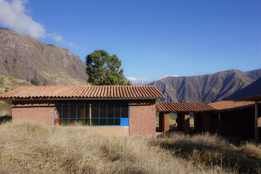 Rural Housing and Lodging – Dormis Donata / Taller MACAA (Misión de Arquitectura, Construcción y Arte en los Andes) - Exterior Photography