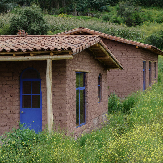 Rural Housing and Lodging – Dormis Donata / Taller MACAA (Misión de Arquitectura, Construcción y Arte en los Andes) - Exterior Photography