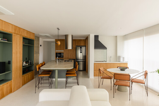 Pompeia Apartment / Goiva - Interior Photography, Kitchen, Wood, Chair, Table, Lighting, Countertop