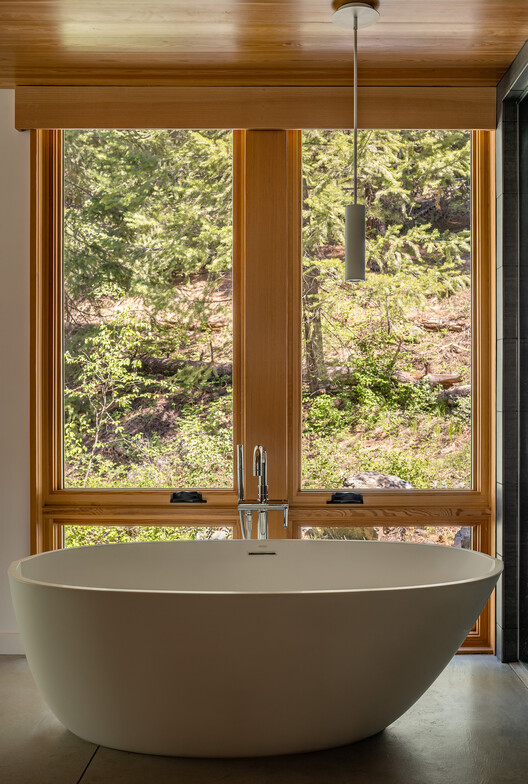 Hillside Residence / Prentiss + Balance + Wickline Architects - Image 16 of 18