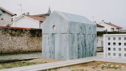 Túmulo Familiar em Coimbra / Comoco Arquitectos