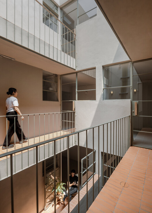 Conjunto Habitacional PETÉN / REIMS 502 - Fotografía interior, Escaleras, Balcón