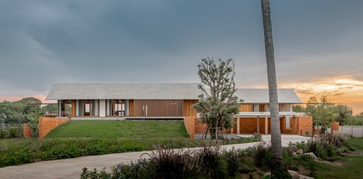 Baan SudSaenSuk / BodinChapa Architects - Image 8 of 33
