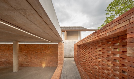 Baan SudSaenSuk / BodinChapa Architects - Image 12 of 33