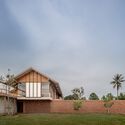Baan SudSaenSuk / BodinChapa Architects - Houses