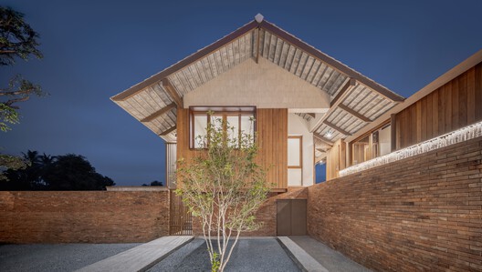 Baan SudSaenSuk / BodinChapa Architects - Exterior Photography, Wood