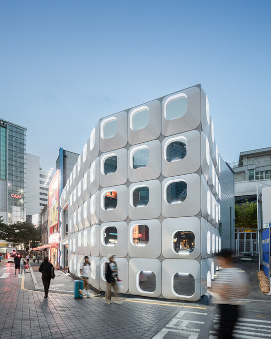 Hotel Myeongdong Station / Yong Ju Lee Architecture - Exterior Photography