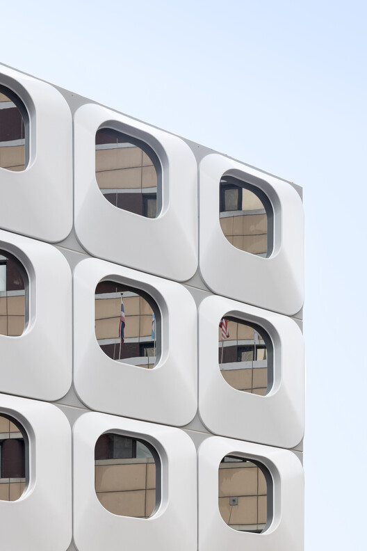 Hotel Myeongdong Station / Yong Ju Lee Architecture - Image 3 of 29