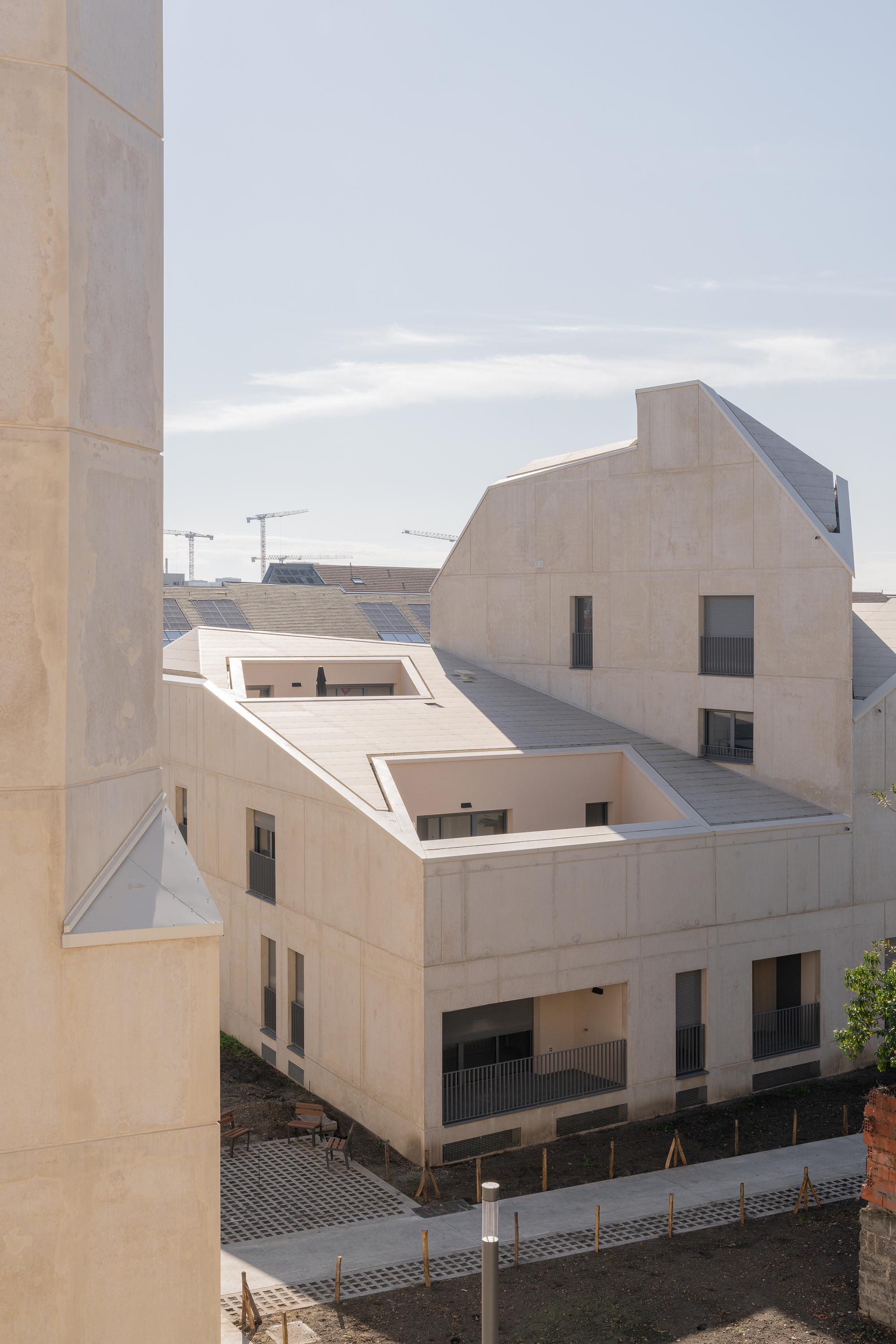 Gallery of 63 Housing Units for the Bastide-Niel Urban Development ...