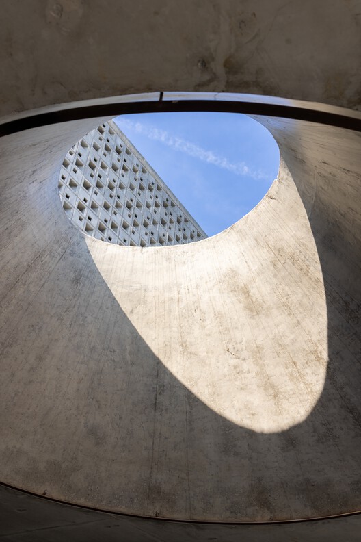 Tropical Shift House / O2 Design Atelier  + Choo Poo Liang Architect - Image 25 of 35