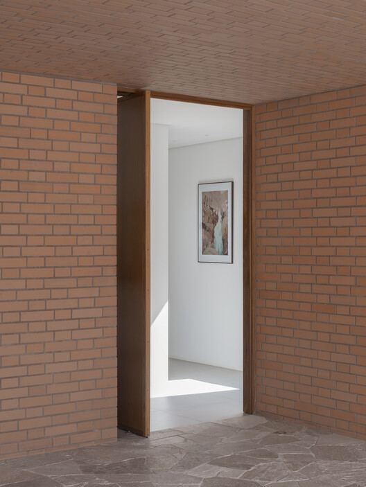 Torrão House / Nommo Arquitetos + Luana Barichello - Interior Photography, Brick