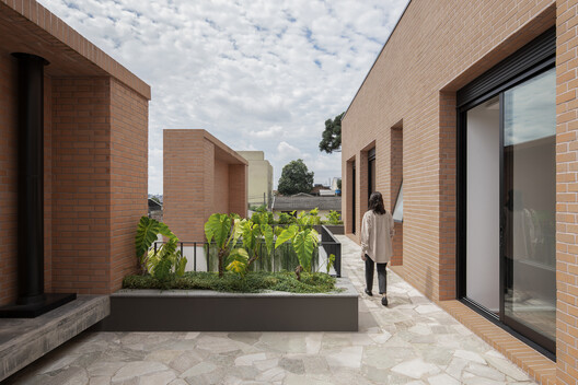 Torrão House / Nommo Arquitetos + Luana Barichello - Exterior Photography, Brick
