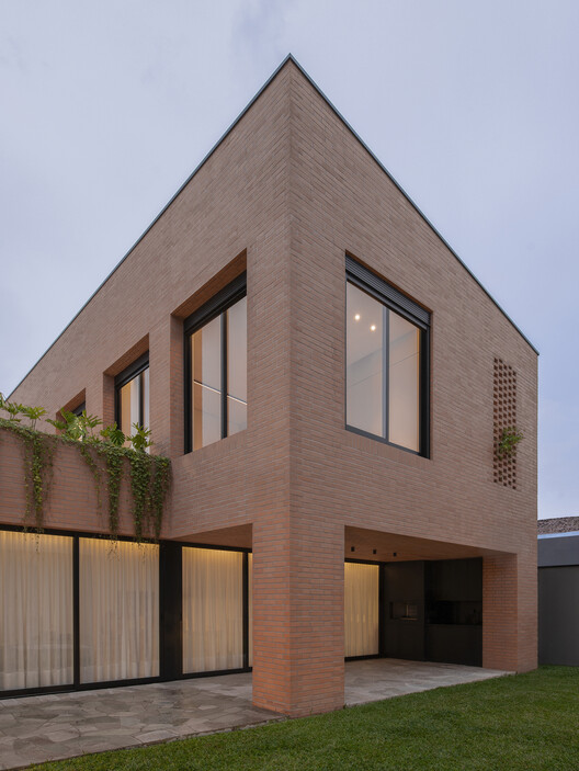 Torrão House / Nommo Arquitetos + Luana Barichello - Exterior Photography, Concrete
