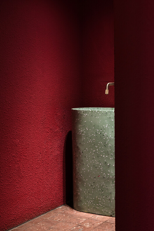 Landforms Office / Billboards - Interior Photography