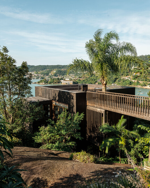 Rochas Floridas Guest House / WaCa Design + Julia Kosciuk - Image 6 of 24