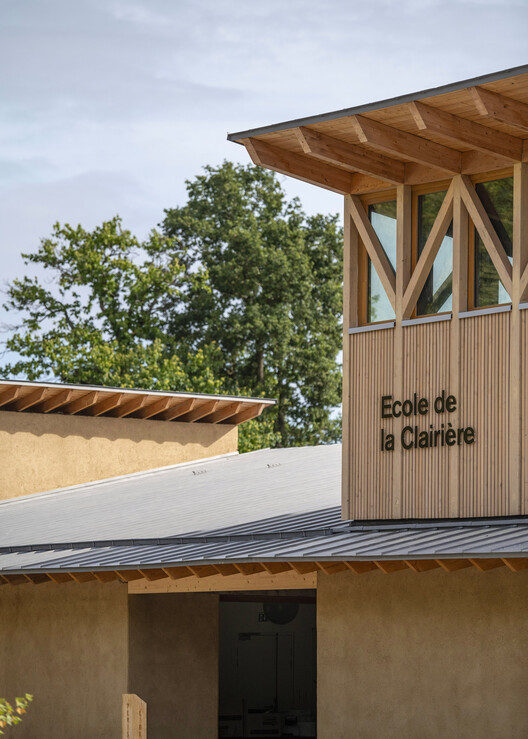 Clairière School / TRACKS - Exterior Photography