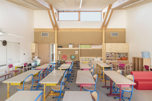 Clairière School / TRACKS - Interior Photography, Dining room, Table, Chair