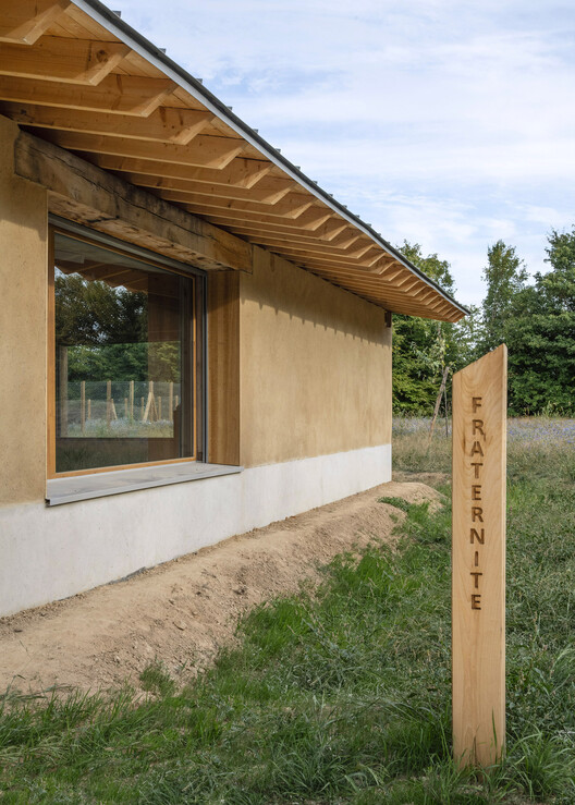 Clairière School / TRACKS - Exterior Photography, Wood