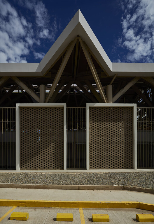 Plaza Luna Vallenata / Tarq Studio  - Fotografía exterior
