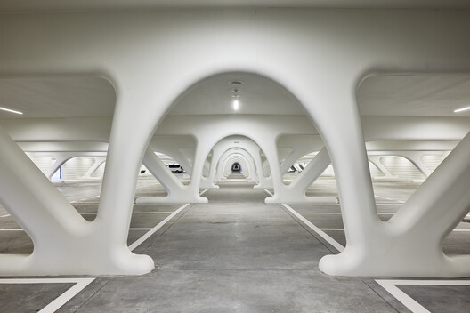 Mons Train Station / Santiago Calatrava - Image 11 of 12