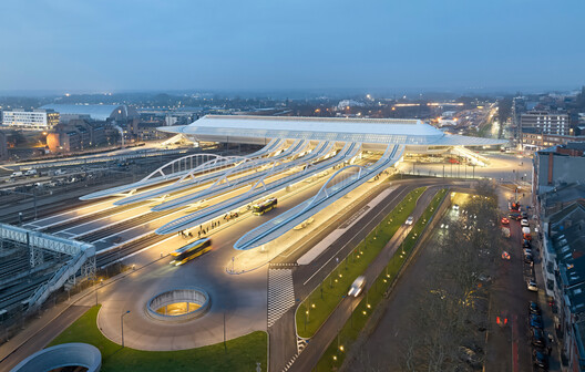 Mons Train Station / Santiago Calatrava - Image 12 of 12