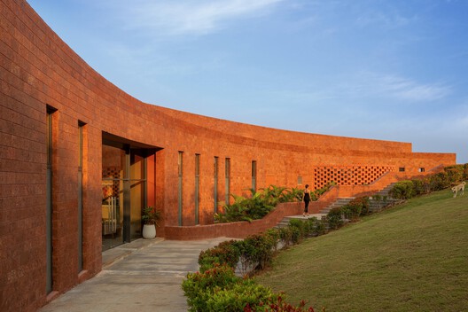 CREST NINE Community Center / Sanjay Puri Architects - Image 6 of 28