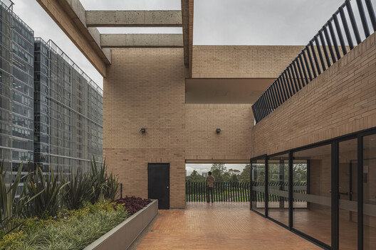 El Camino: Unidad habitacional para personas mayores y exhabitantes de calle / FP Arquitectura - Imagen 6 de 26