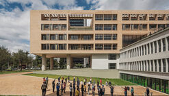 El Camino: Unidad habitacional para personas mayores y exhabitantes de calle / FP Arquitectura