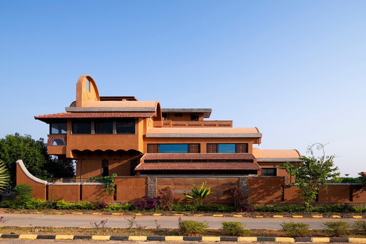  Aurva Illam House / Iki Builds  - Exterior Photography, Facade