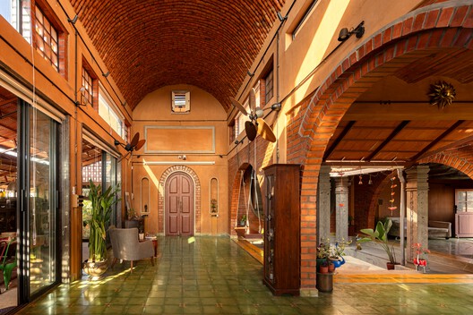 Aurva Illam House / Iki Builds  - Interior Photography, Arch, Lighting, Door, Brick, Arcade, Beam, Column