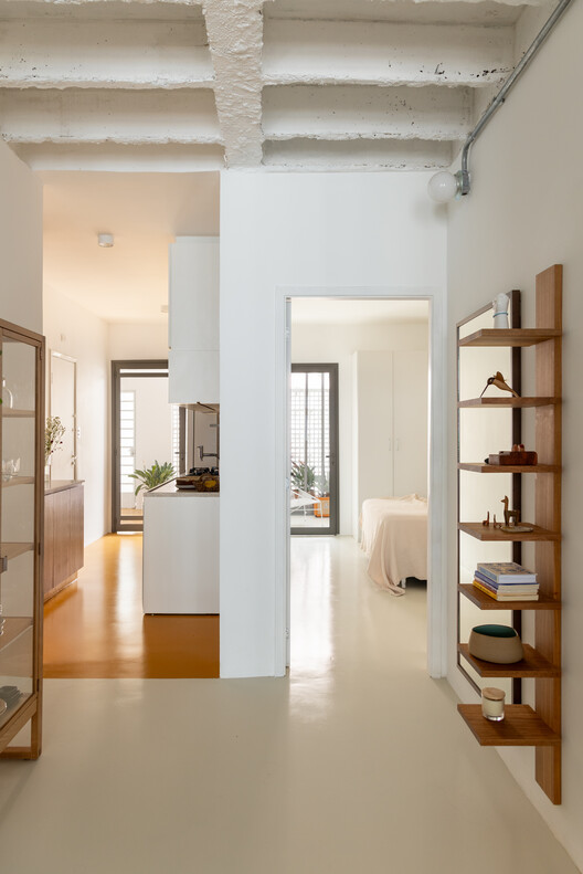 Apartamento Copan A / Balaio Arquitetura - Fotografia de Interiores, Madeira, Iluminação, Porta