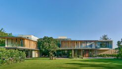 Patio House / DADA Partners