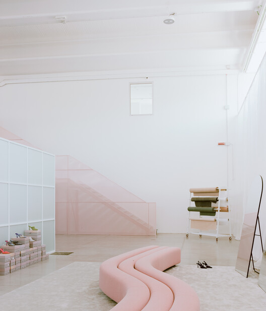 Bottega Bruzziches Headquarters / deltastudio - Interior Photography, Renovation