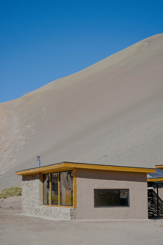 Research Center of the Colla Indigenous Community of the Municipality of Copiapó / Arquitika Research Center of the Colla Indigenous Community of the Municipality of Copiapó / Arquitika - Exterior Photography