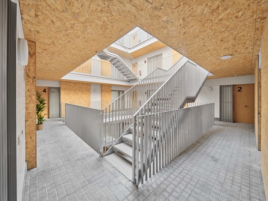 24 Viviendas Sociales en Igualada / 4RQ arquitectura + MBM Arquitectes 24 Viviendas Sociales en Igualada / 4RQ arquitectura + MBM Arquitectes - Imagen 14 de 26