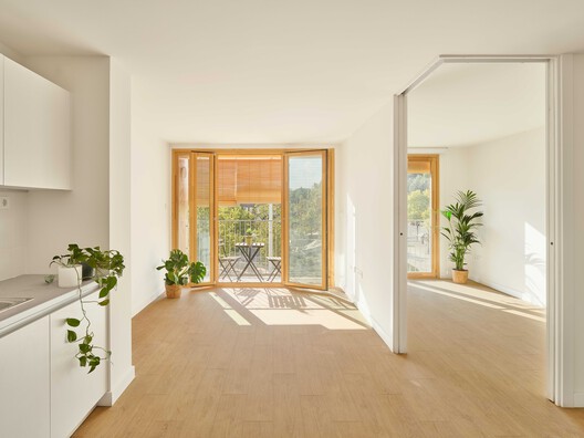 24 Viviendas Sociales en Igualada / 4RQ arquitectura + MBM Arquitectes 24 Viviendas Sociales en Igualada / 4RQ arquitectura + MBM Arquitectes - Fotografía interior, Madera