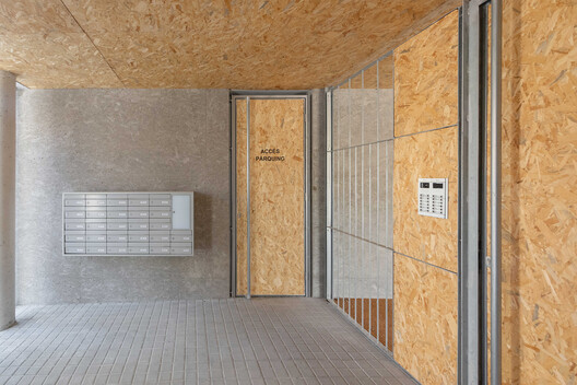 24 Viviendas Sociales en Igualada / 4RQ arquitectura + MBM Arquitectes 24 Viviendas Sociales en Igualada / 4RQ arquitectura + MBM Arquitectes - Fotografía interior